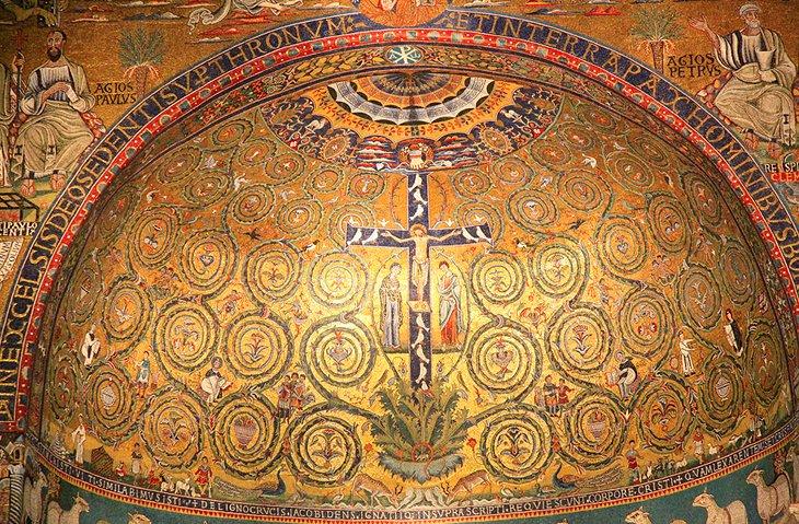 Mosaici all'interno della Cupola di San Clemente
